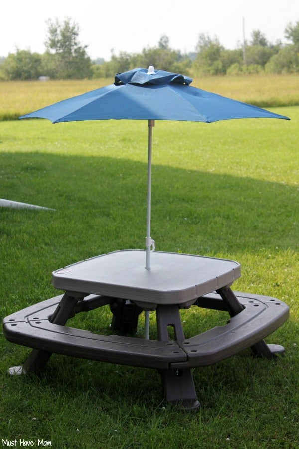 little tikes folding picnic table with umbrella