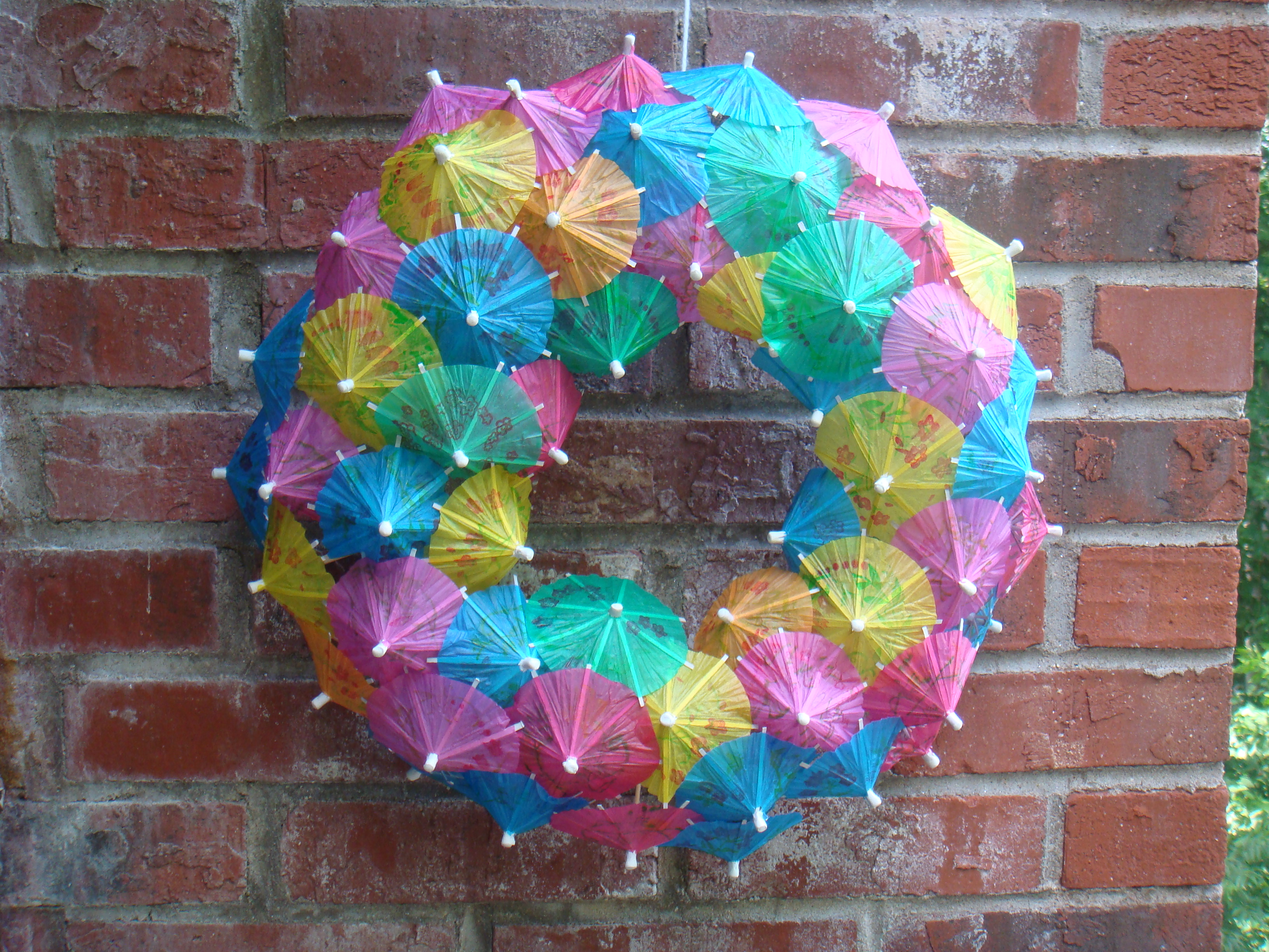 DIY Cocktail Umbrella Wreath Tutorial