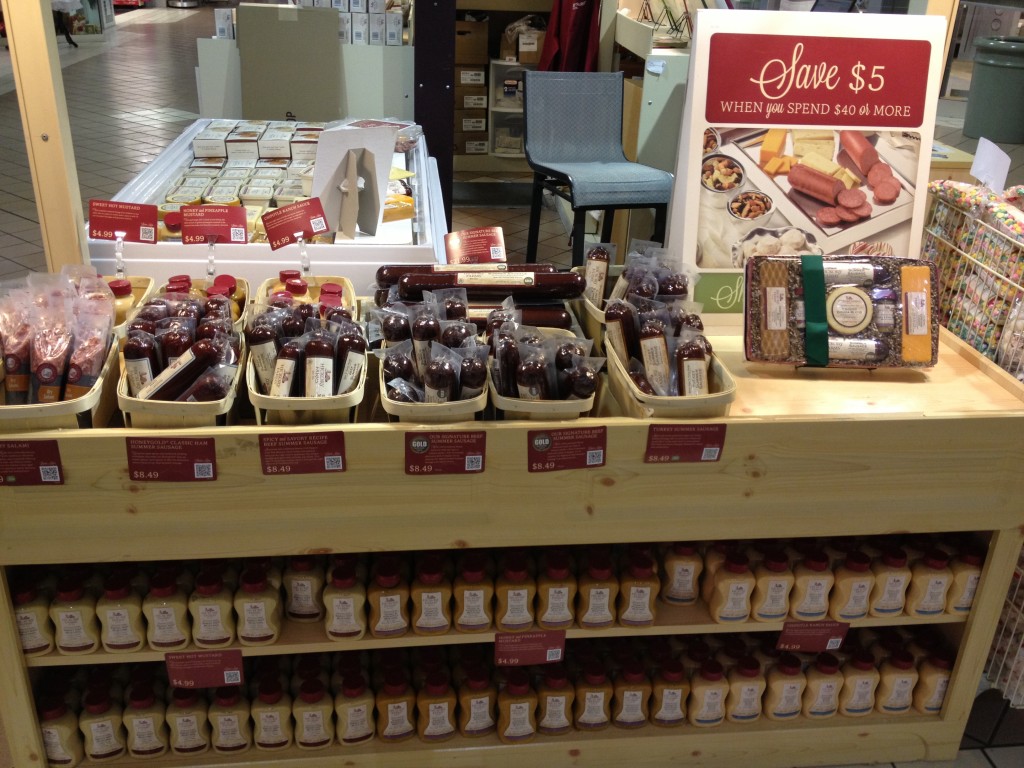 Hickory Farms Makes Great Gifts For Hard To Buy For People! Must Have Mom