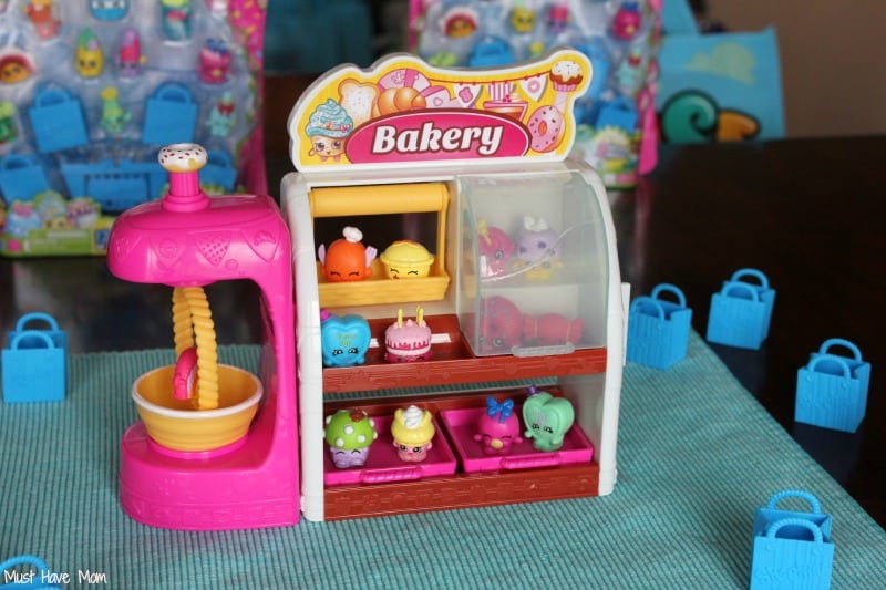 https://musthavemom.com/wp-content/uploads/2014/07/Shopkins-Bakery.jpg