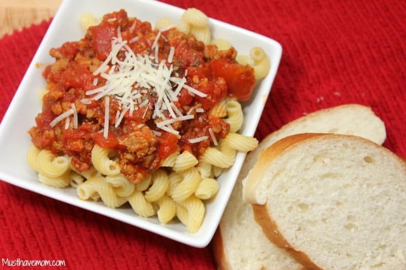 Cavatappi with Pork & Red Pepper Ragu Recipe - Musthavemom.com