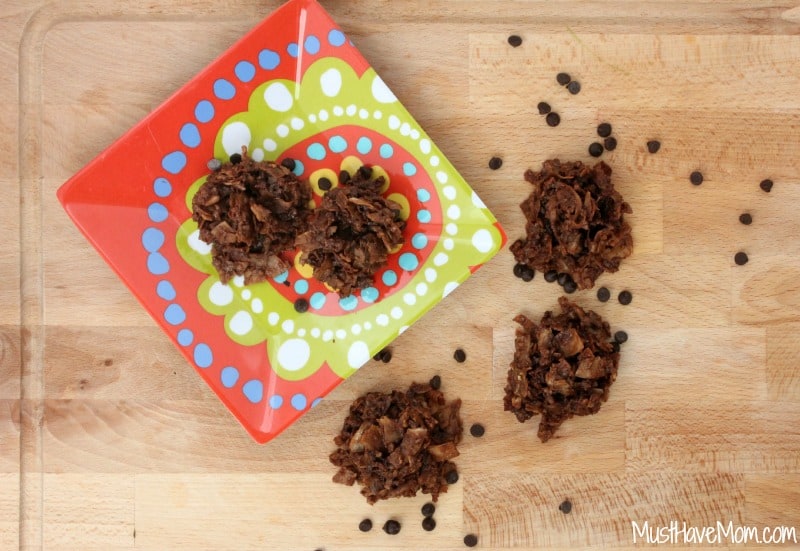 Chocolate Macaroons Recipe - Must Have Mom
