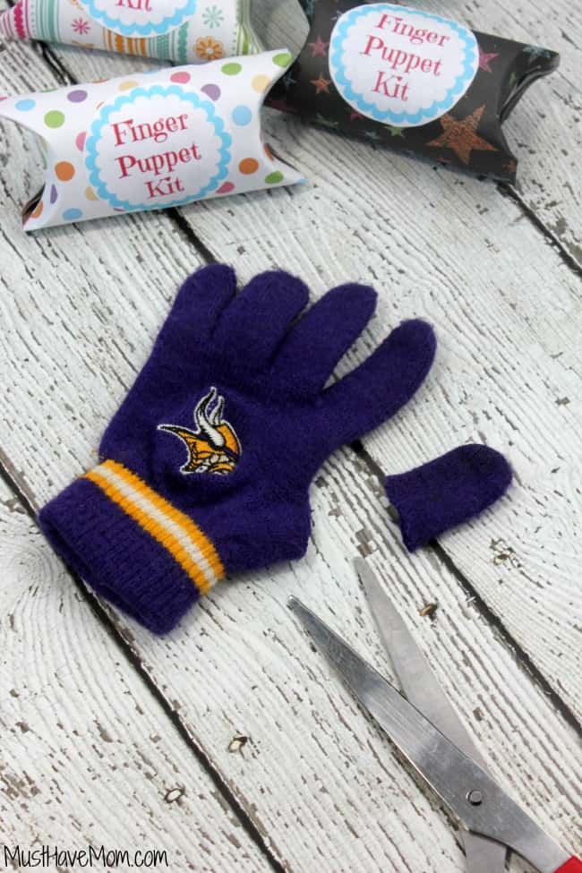 How to make finger puppets with old gloves