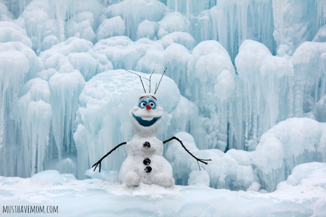 Minnesota Ice Castles Olaf Snowman Sculpture