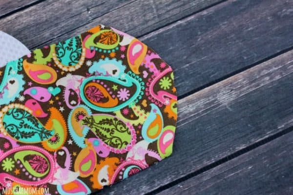 How To Make The Easiest Ever DIY No Sew Fabric Flip Flops!