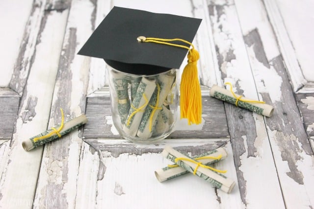 DIY Graduation Gift Idea: Money Diplomas stuffed in a graduation cap mason jar! Instructions for making it all!