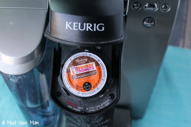 Dunkin Donuts Oreo Iced Coffee Recipe using Dunkin Donuts K Cups Chocolate Glazed Donut Variety! Great Summer Drink to cool off with! Best iced coffee I've ever had!