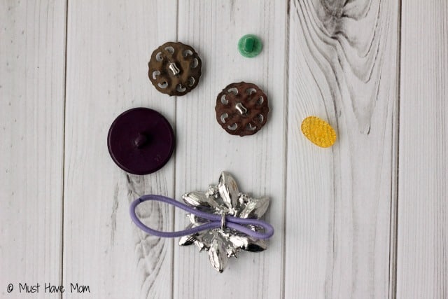 Turn A Button Into A Hair Tie In Under 5 Seconds!