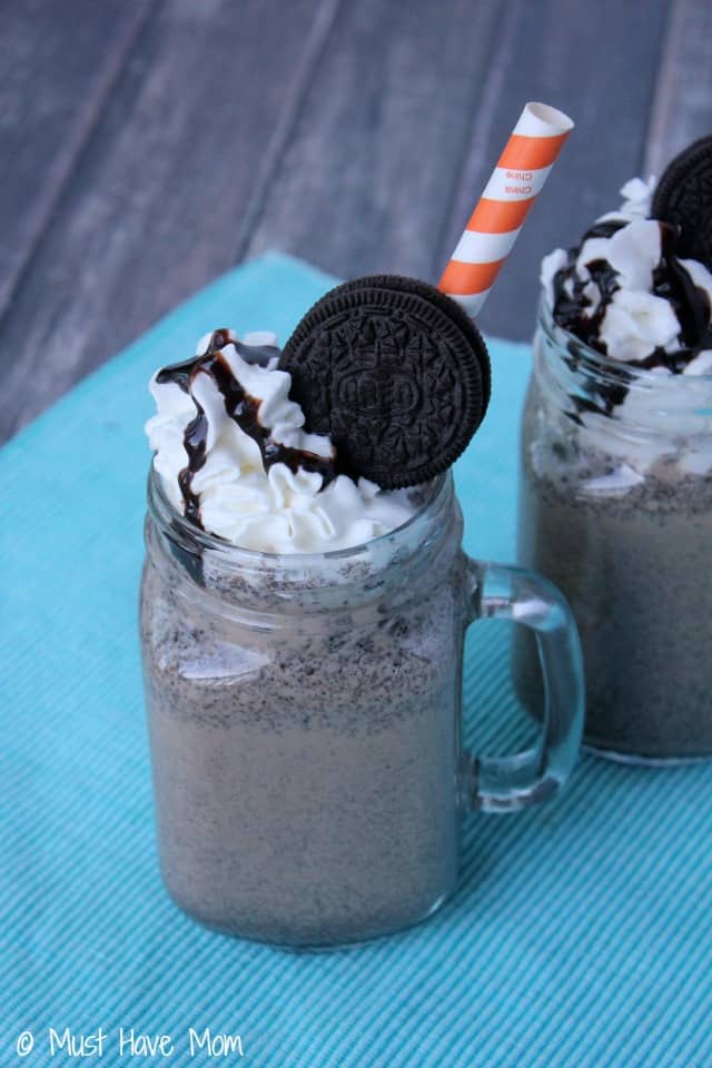 Dunkin Donuts Oreo Iced Coffee Recipe using Dunkin Donuts K Cups Chocolate Glazed Donut Variety! Great Summer Drink to cool off with! Best iced coffee I've ever had!