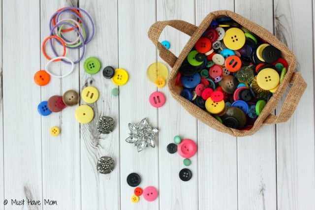 Turn A Button Into A Hair Tie In Under 5 Seconds!