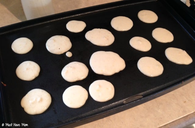 Rice Cereal Pancakes with baby food and baby cereal as an ingredient. Use baby food as a topping. Great way to use up baby rice cereal and baby food once baby moves to finger foods!