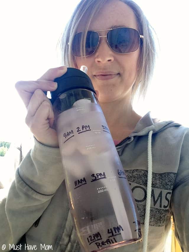 https://musthavemom.com/wp-content/uploads/2015/06/Brita-Water-Bottle-Hack-how-to.jpg