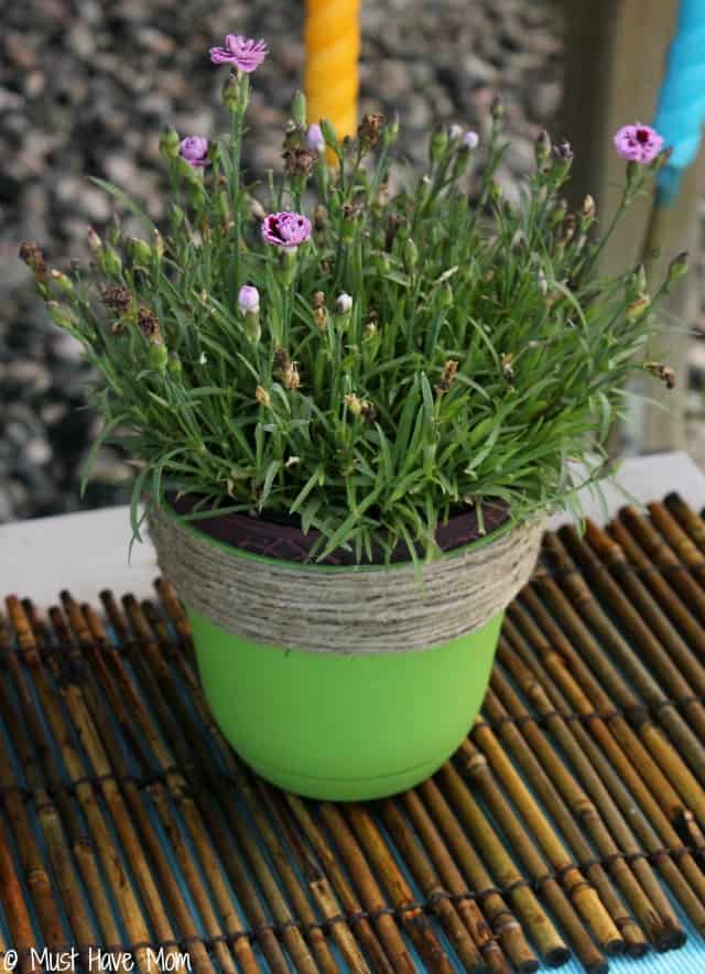 DIY Flower Pot Makeover and Outdoor Oasis ideas on a budget!