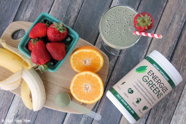 Energize Greens Tropical Smoothie that doesn't TASTE green! This is the best smoothie I've ever had AND it packs all the greens you need so it's super healthy too! But it doesn't taste that way!