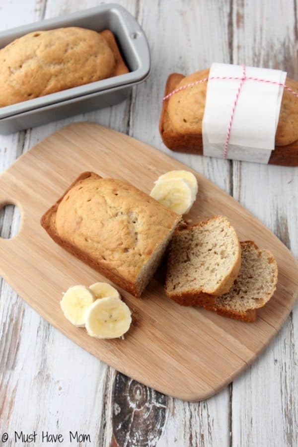 Light & Fluffy Banana Bread Recipe