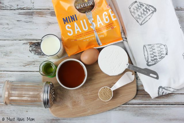 Sausage Pancake Breakfast Bites. Easy kid friendly breakfast idea for busy mornings! 
