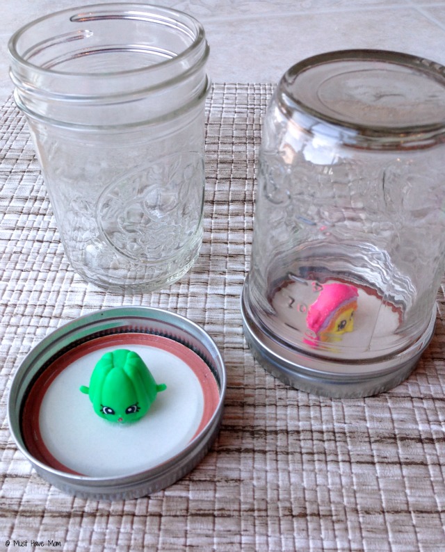 How To Make A DIY Shopkins Snow Globe Decoration! Fun DIY Snow Globe for Kids!