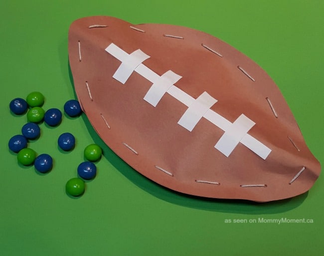 Game Day Traditions! Great ideas to get ready for the big game! Love these football traditions and football recipes. Definitely need to do these this year!