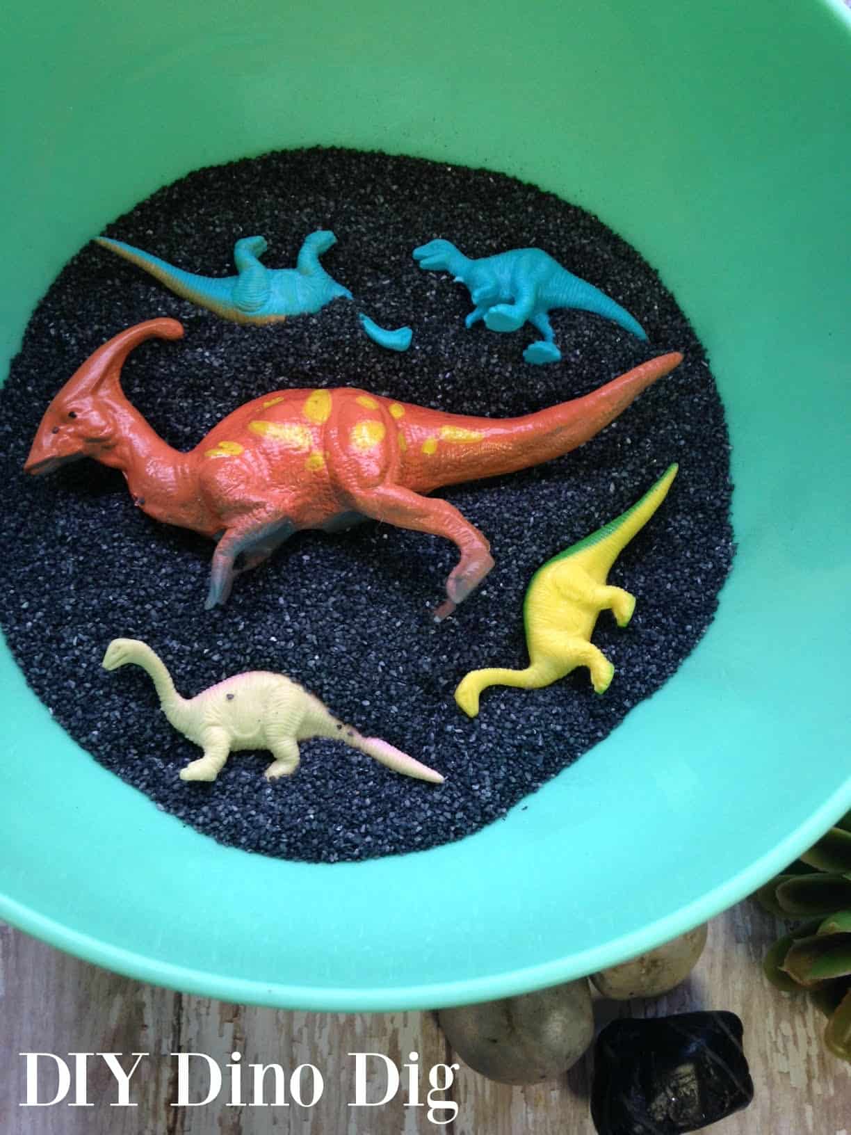 DIY Dinosaur Dig Craft Idea