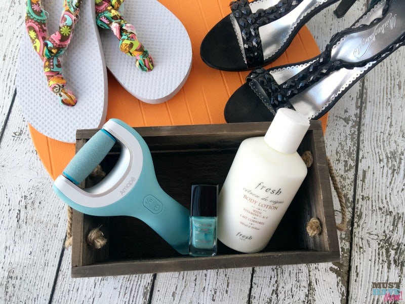 Get your feet date night ready! Go from beach to date night with this easy routine to pretty your feet up!