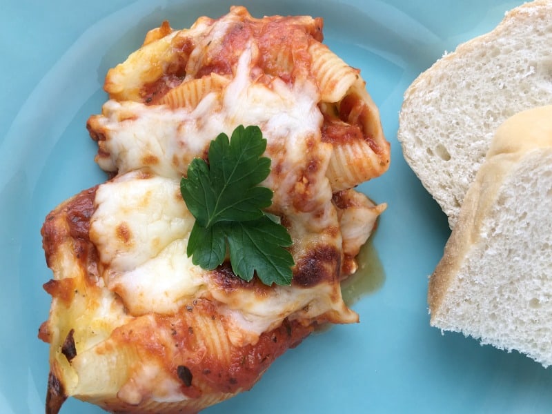 Easy Meatball Parmesan Stuffed Shells Recipe that the whole family will love! This is a great family recipe that makes for a quick and easy Italian dinner that tastes amazing!