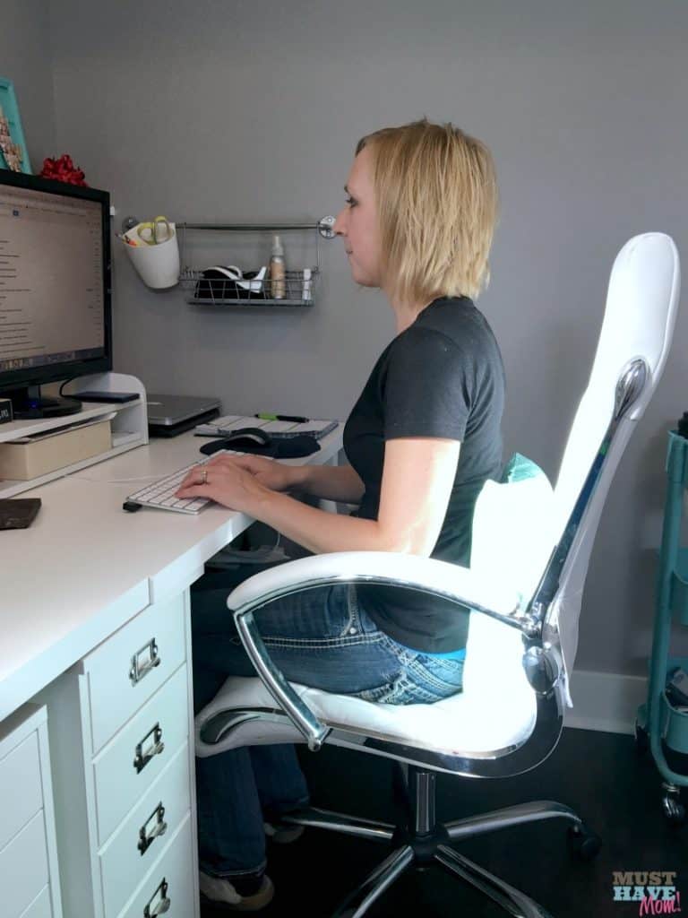 The easiest trick to maintain good posture at your desk and avoid aches and pains. I used to always have bad posture and neck pain from computer work and my phone and now by using this trick I don't suffer from it anymore!