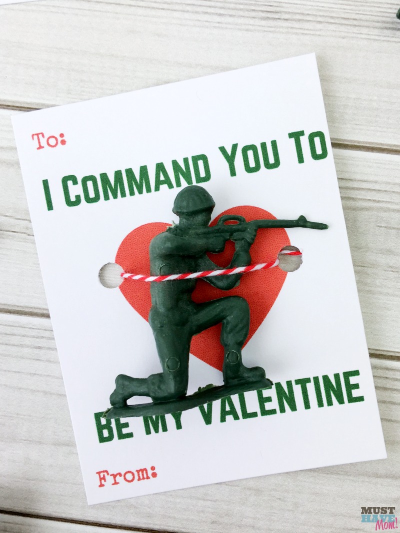Free printable kids classroom valentine cards with army guys! Grab these army Valentine's Day cards for free now!