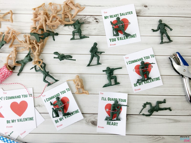 Free printable kids classroom valentine cards with army guys! Grab these army Valentine's Day cards for free now!