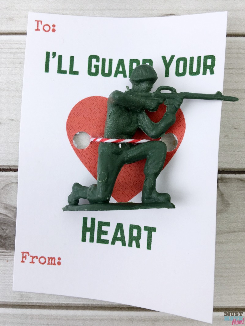 Free printable kids classroom valentine cards with army guys! Grab these army Valentine's Day cards for free now!