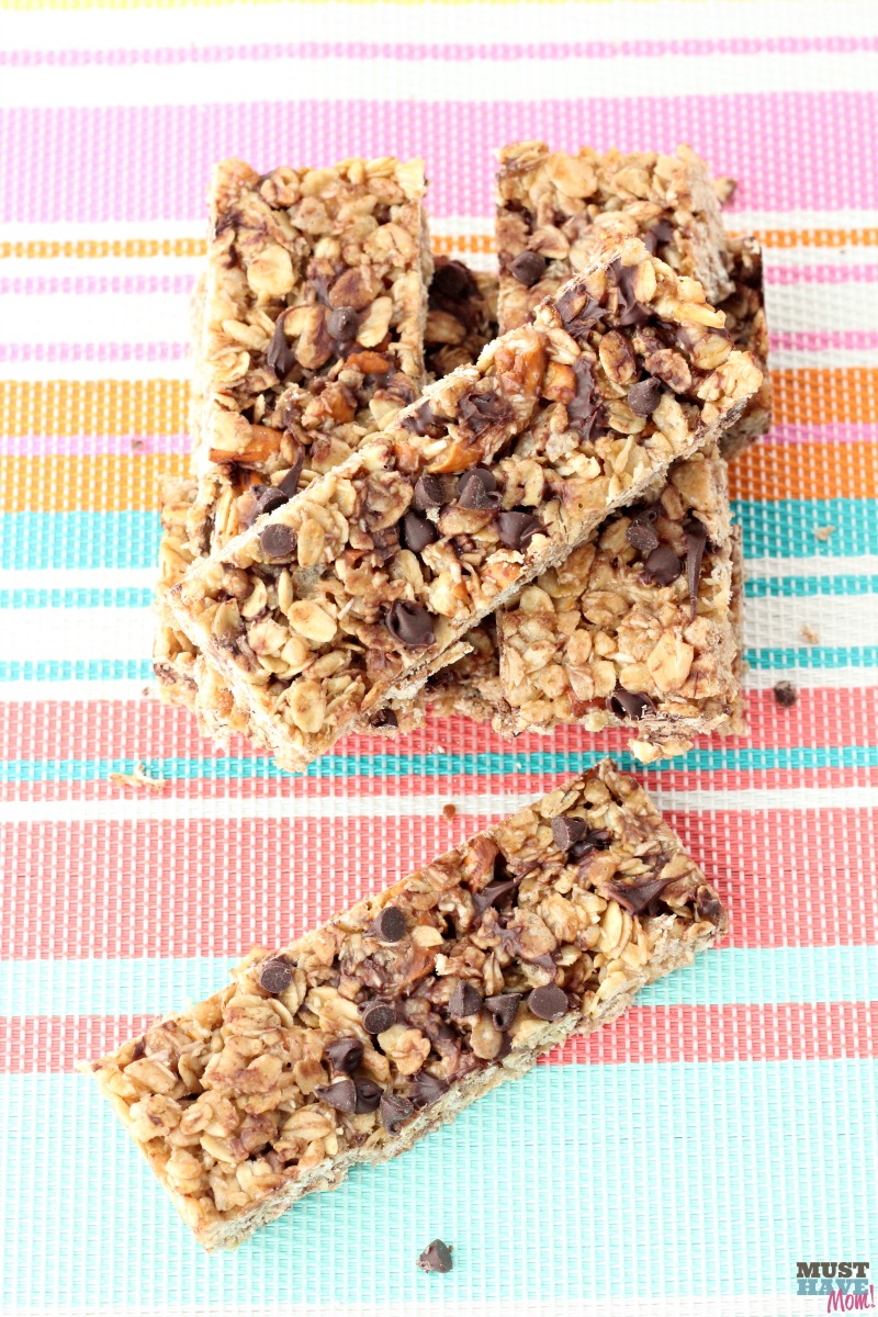 Easy homemade granola bars recipe base! 1 recipe with 8 different varieties! Homemade granola bars healthy, clean ingredients. She makes them every Sunday for the week!