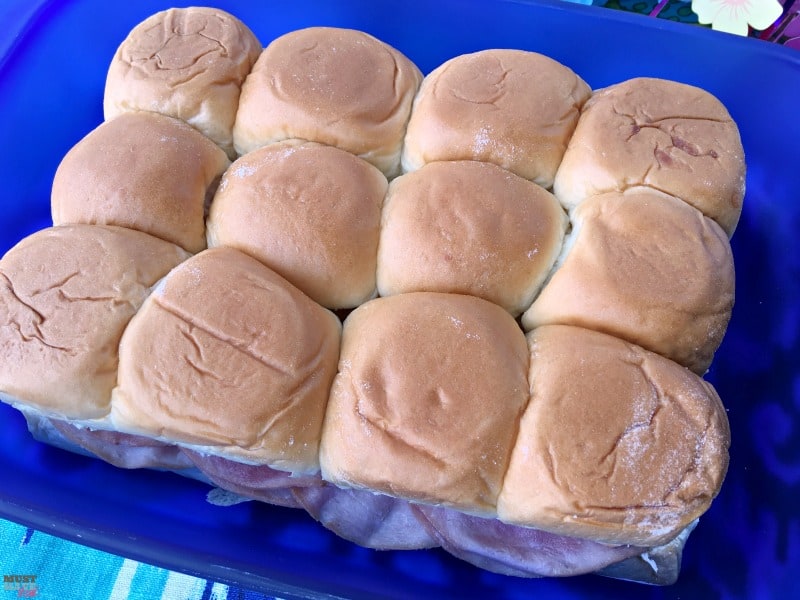 Easy Hawaiian Sliders recipe! Great party food idea or food for a crowd. We made these for our Moana party food. 