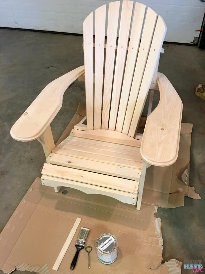 How to DIY farmhouse style adirondack chairs. Build them, paint them and style them! She shows you how. Bring farmhouse decor outdoors!