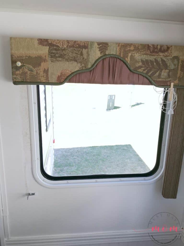 How To Remove Outdated RV Window Coverings Must Have Mom