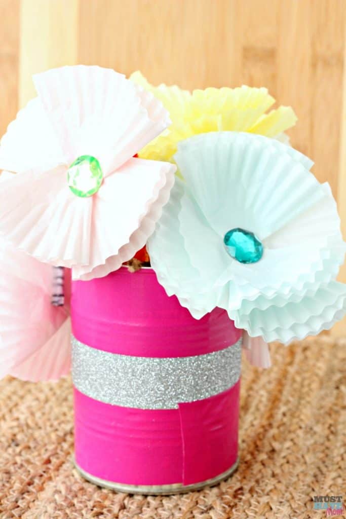 DIY Paper Flowers and Vase. Adorable Kids Craft for a Mother's Day gift idea.