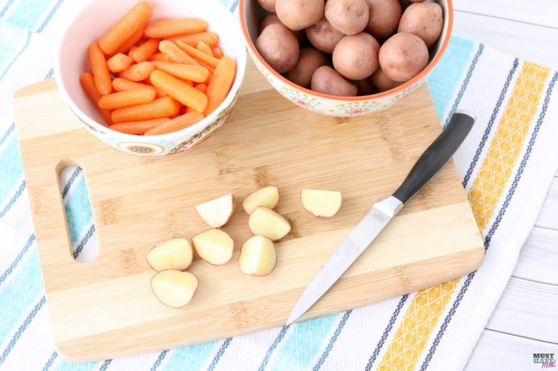 Sheet pan dinners make for easy cleanup and quick meals! This Sausage & Veggie sheet pan supper recipe is bursting with flavor and is AMAZING! One pan meal for busy nights!