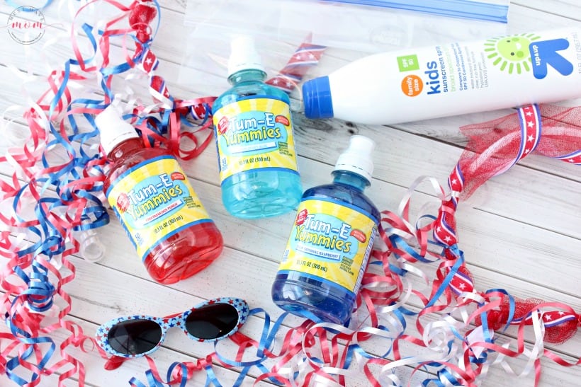 Quick and easy DIY 4th of July ribbon crown! Patriotic craft for kids. + Parade essentials