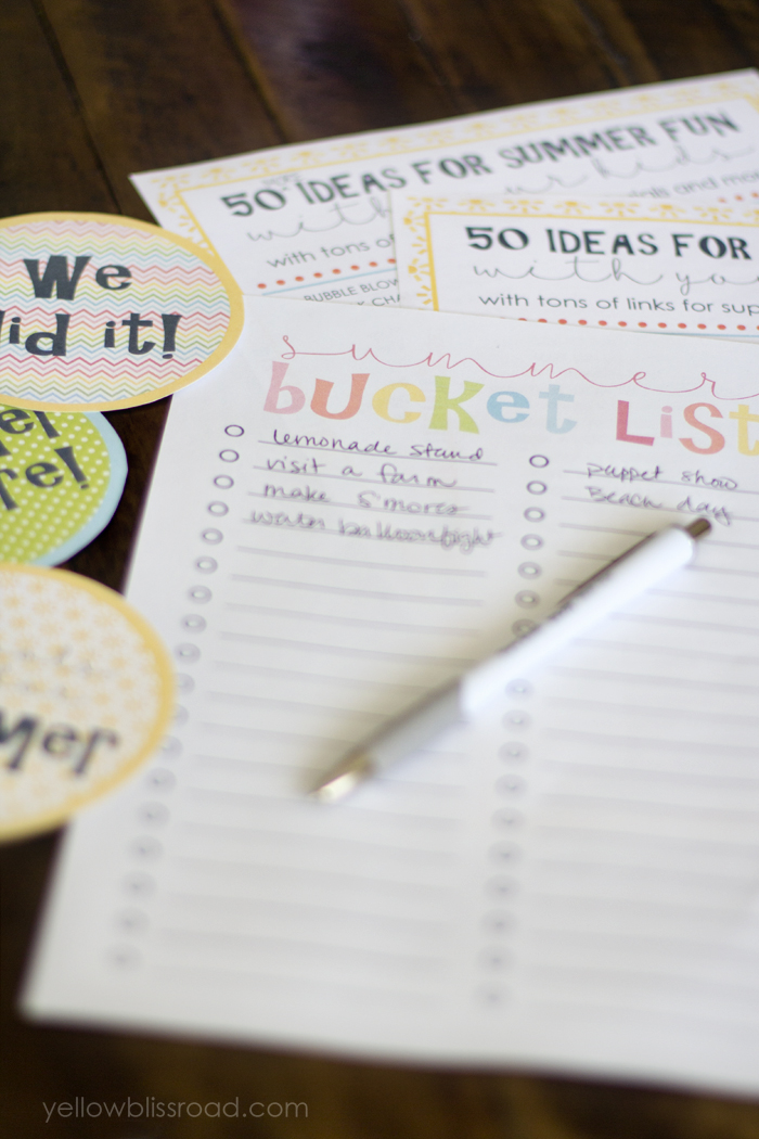 Summer bucket lists have been such a hot trend lately. So I put together a round up of my favorite free summer bucket list printables. Guaranteed to be fun! 