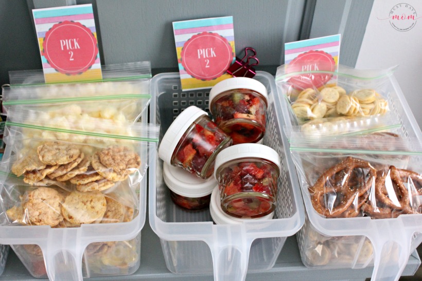 Quick & easy tips to pack a healthy lunch everyday! Make ahead lunches and label system so kids can pack their own healthy lunch!