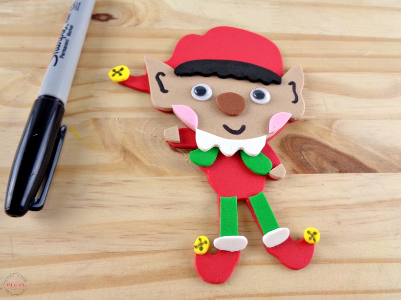 Weekly letter craft series! E is for Elf with free printable E and Elf templates. Kids preschool letter craft idea.