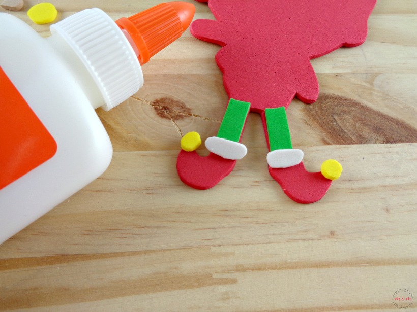 Weekly letter craft series! E is for Elf with free printable E and Elf templates. Kids preschool letter craft idea.