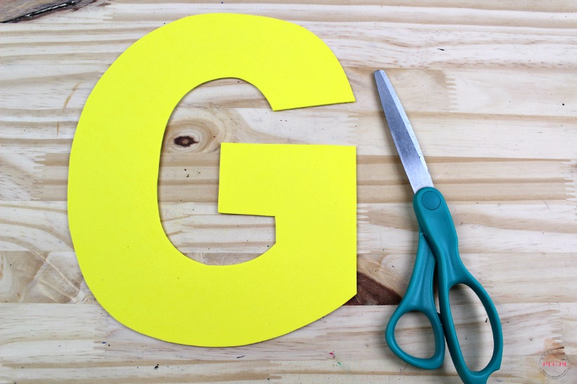 Weekly letter craft series! G is for Globe kids craft idea. Free printable letter template.