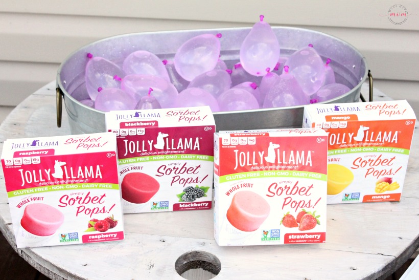 Do THIS genius ice bucket party hack at your next party! Use frozen water balloons to keep sorbet pops frozen and then have a water balloon fight afterwards! 