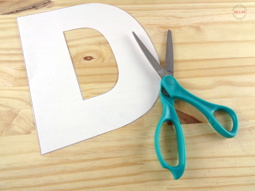 Weekly letter craft ideas! Letter D is for Desert preschool or kindergarten craft tutorial for learning letters.