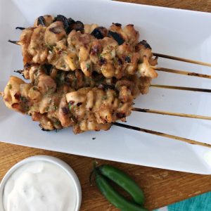 20 minute quick and easy chicken satay recipe with chicken satay marinade that doesn't require any time in the fridge! Super flavorful! Grill or oven