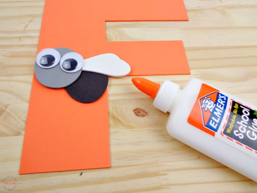 Weekly letter craft ideas. F is for fly kids craft idea. Educational kids activity 