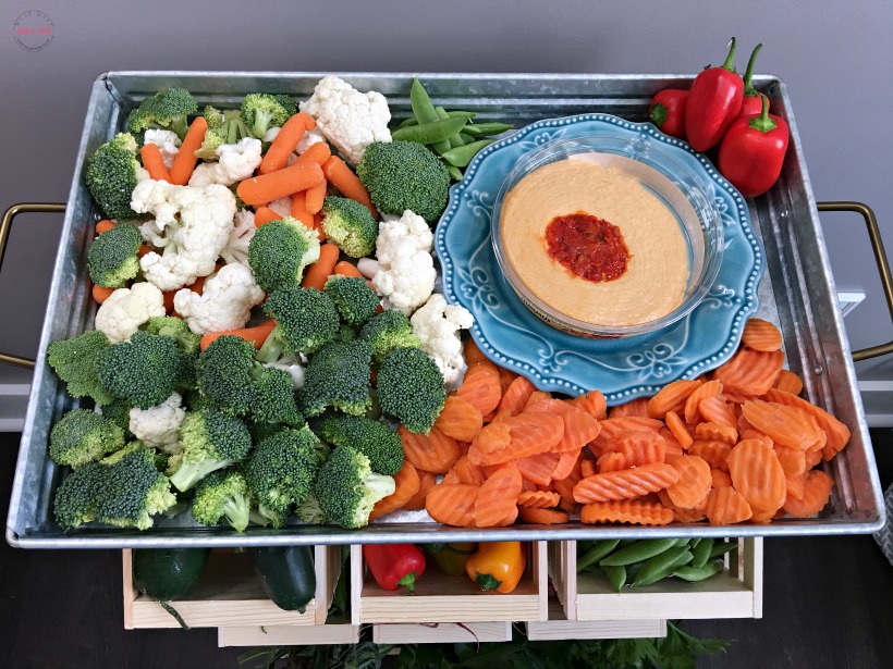 Farmhouse style produce storage. Produce stand DIY tutorial with farmer's market veggie ideas!