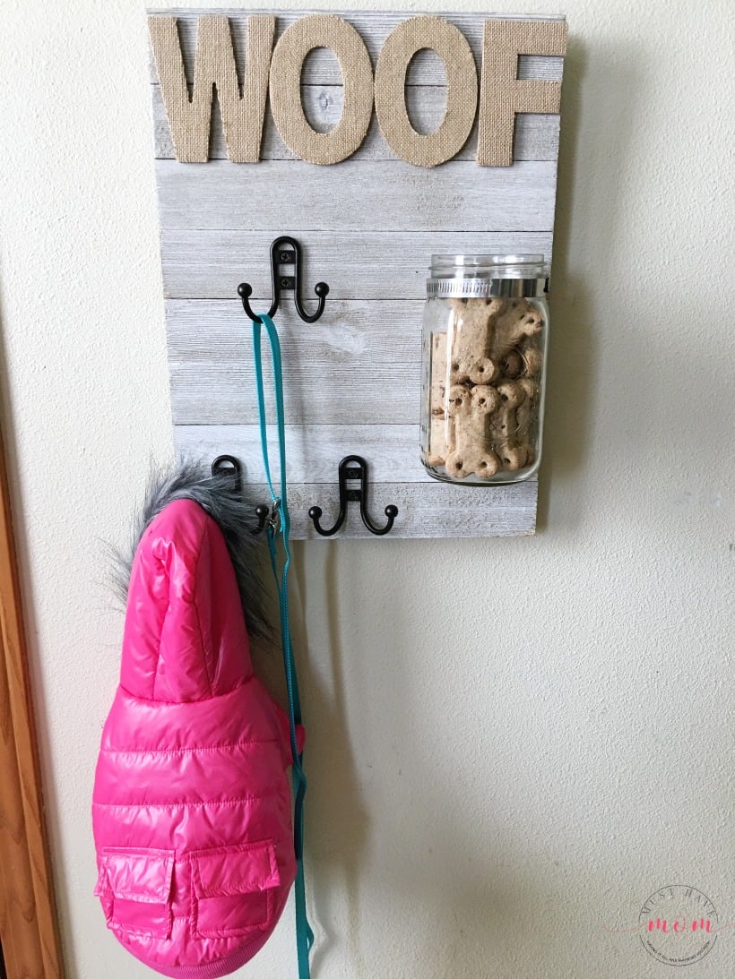 DIY Dog sign with treat jar and dog leash holder! Make this fun dog treat jar pet sign that is functional and adorable!