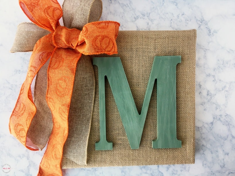 Easy wooden monogram fall sign DIY for porch or front door! Cute fall porch decor ideas!