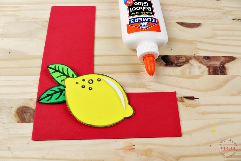 Letter of the Week L is for Lemon letter craft. Educational kids activities to learn letter recognition.