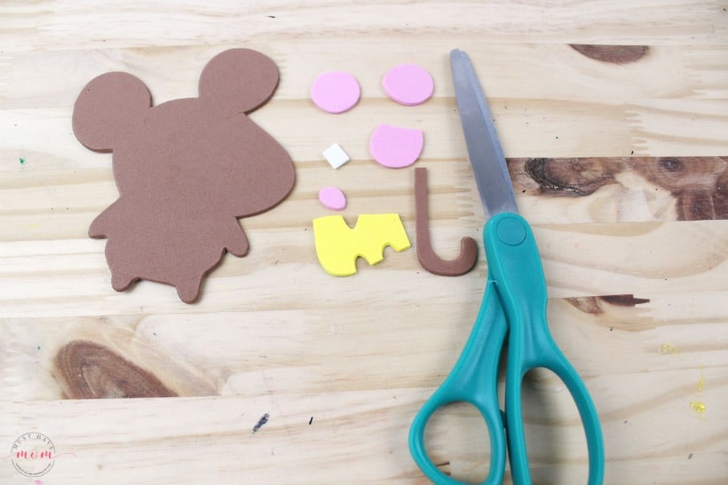 Weekly letter craft M is for Mouse. Free printables for preschool letter craft.